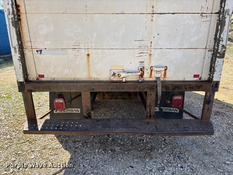 image for item FB3321 2009 Ford F550 box truck