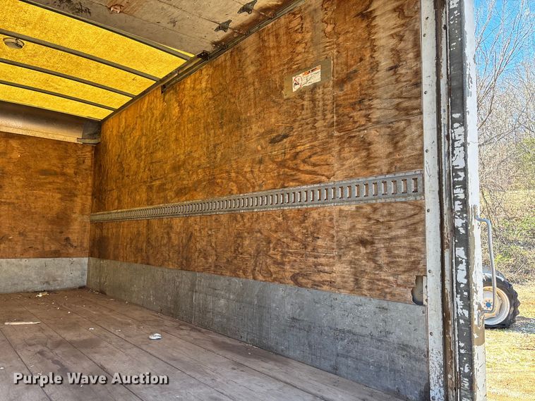 image for item FB3321 2009 Ford F550 box truck