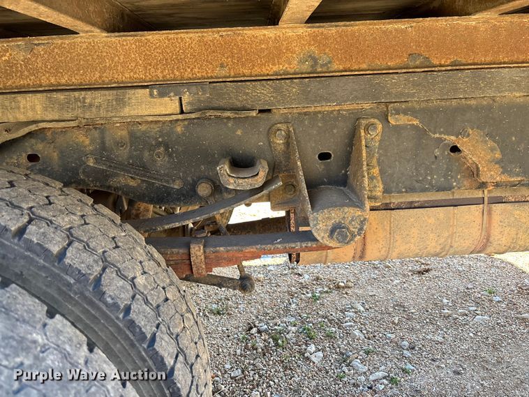 image for item FB3321 2009 Ford F550 box truck