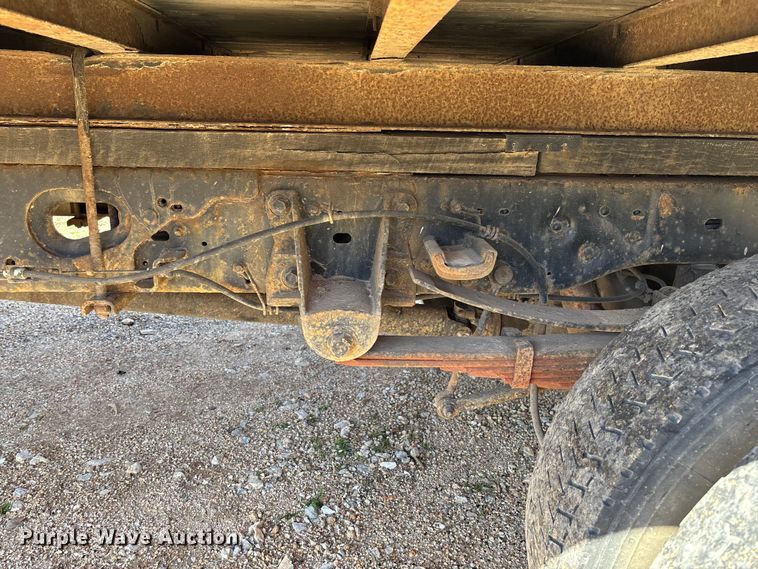 image for item FB3321 2009 Ford F550 box truck