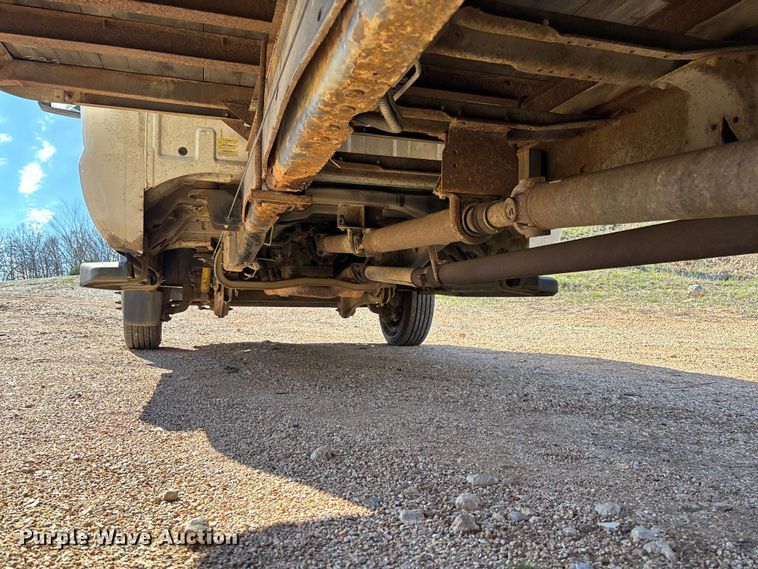 image for item FB3321 2009 Ford F550 box truck