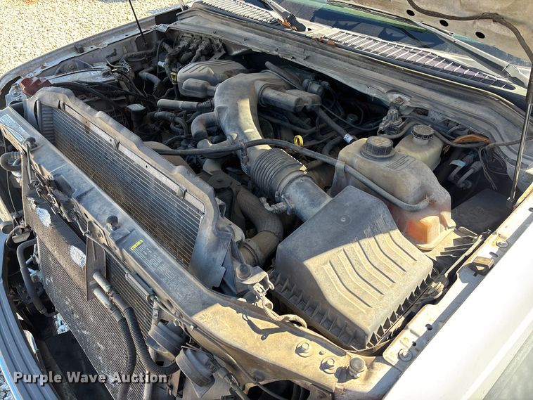 image for item FB3321 2009 Ford F550 box truck