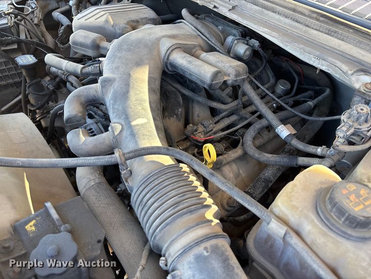 image for item FB3321 2009 Ford F550 box truck