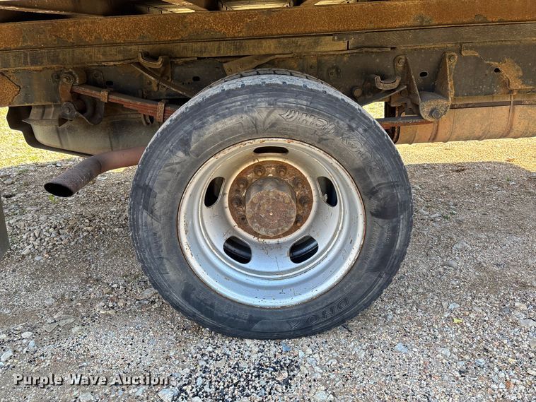 image for item FB3321 2009 Ford F550 box truck