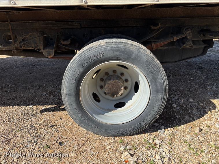 image for item FB3321 2009 Ford F550 box truck