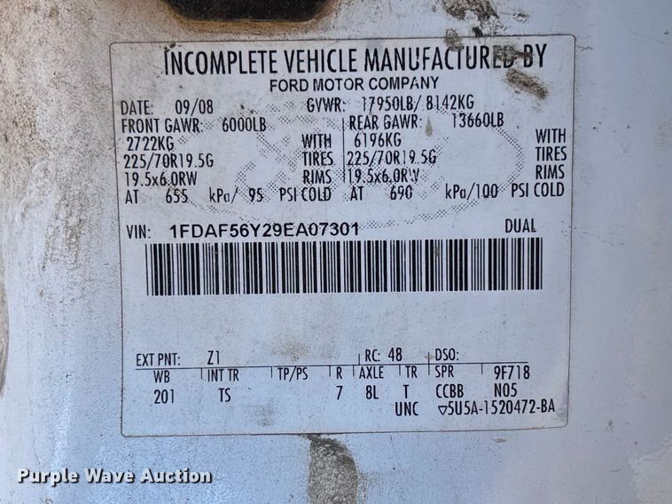 image for item FB3321 2009 Ford F550 box truck