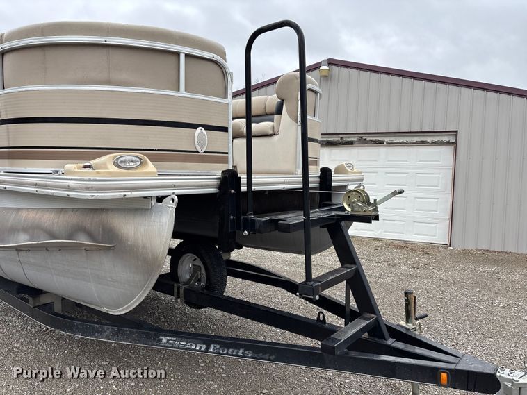 image for item FB3572 2008 Cypress cay  Cozumel 220 pontoon boat