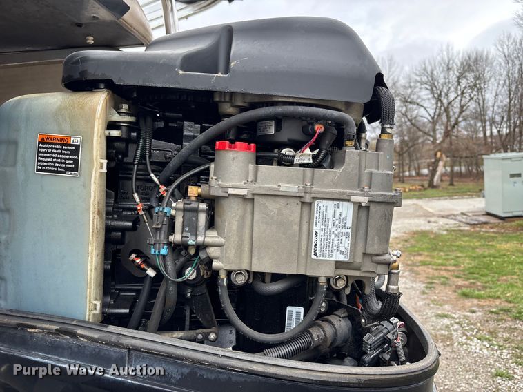 image for item FB3572 2008 Cypress cay  Cozumel 220 pontoon boat