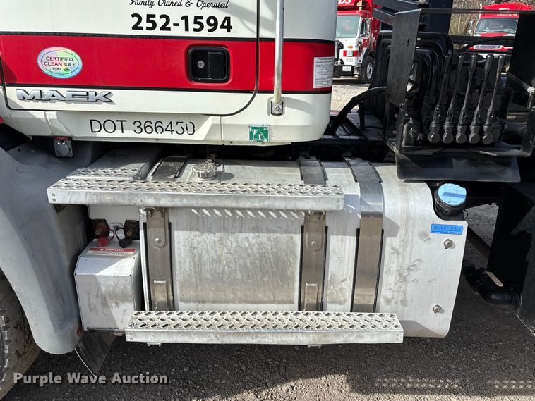 image for item FB3587 2015 Mack GU813 rollback truck