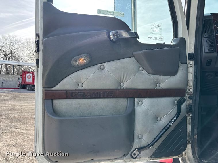 image for item FB3587 2015 Mack GU813 rollback truck