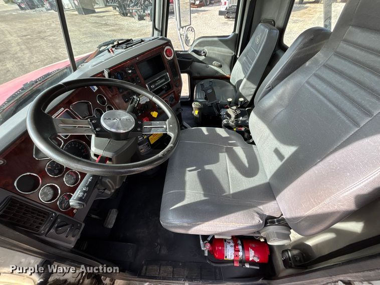 image for item FB3587 2015 Mack GU813 rollback truck