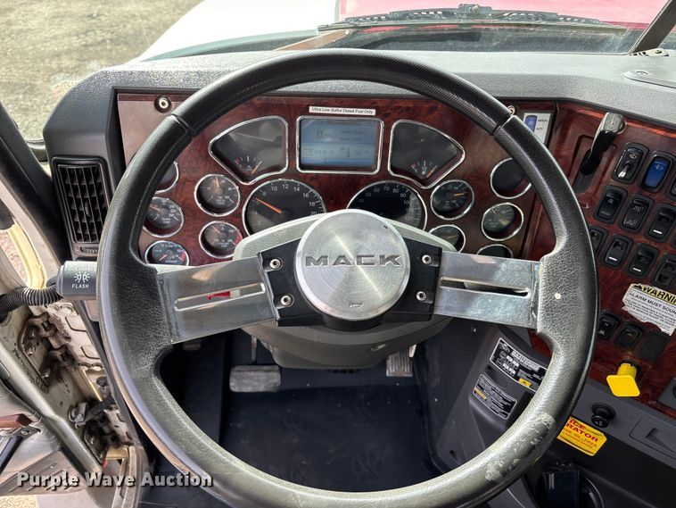 image for item FB3587 2015 Mack GU813 rollback truck