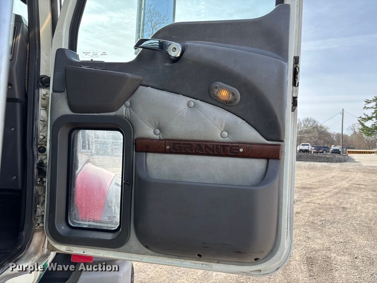 image for item FB3587 2015 Mack GU813 rollback truck