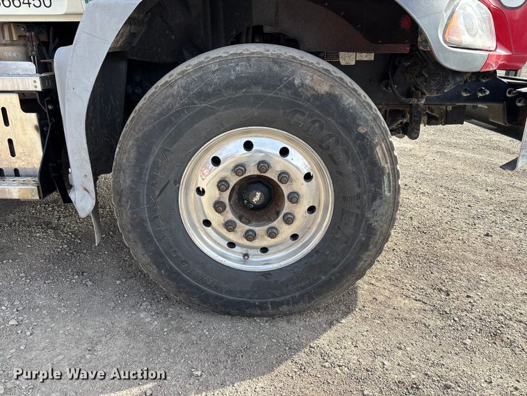 image for item FB3587 2015 Mack GU813 rollback truck