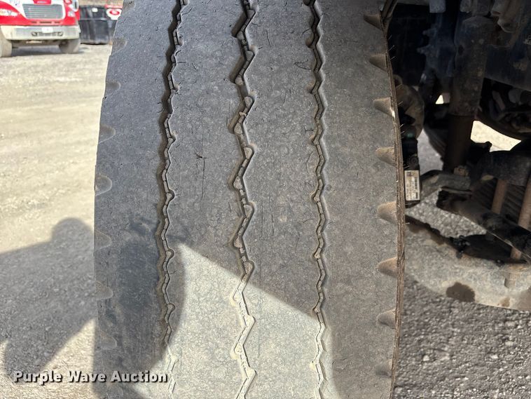 image for item FB3587 2015 Mack GU813 rollback truck