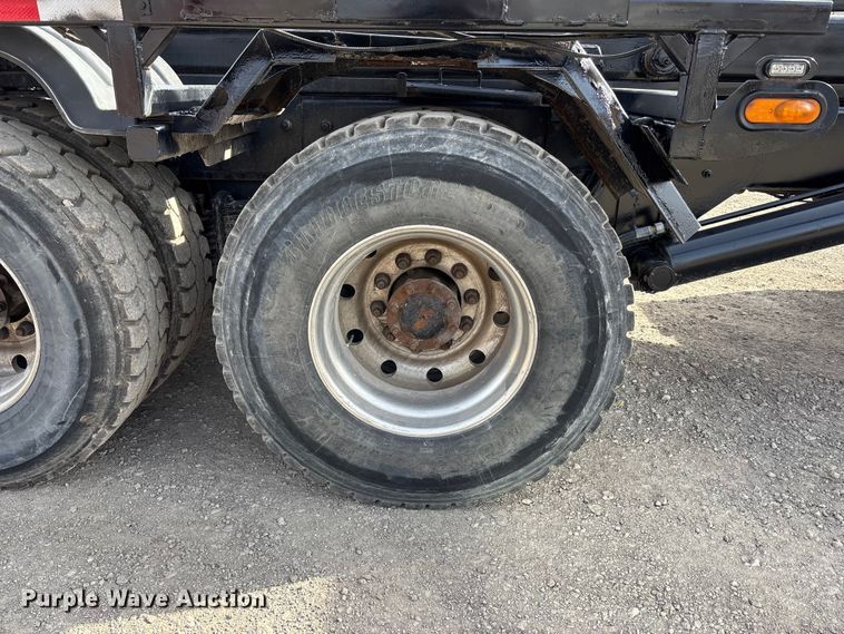 image for item FB3587 2015 Mack GU813 rollback truck