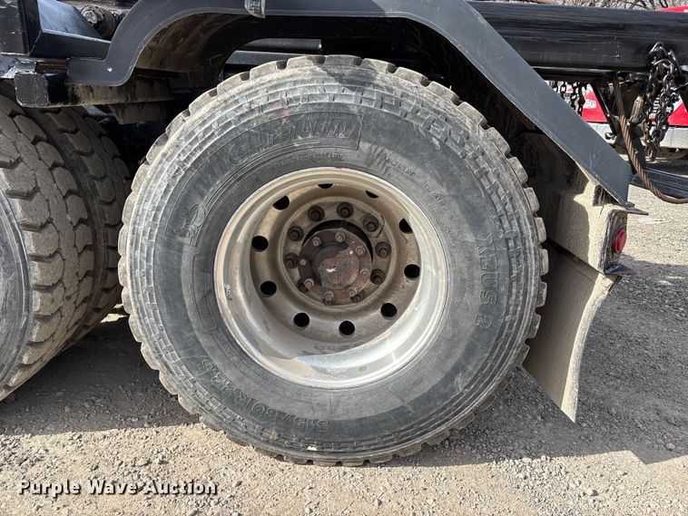 image for item FB3587 2015 Mack GU813 rollback truck