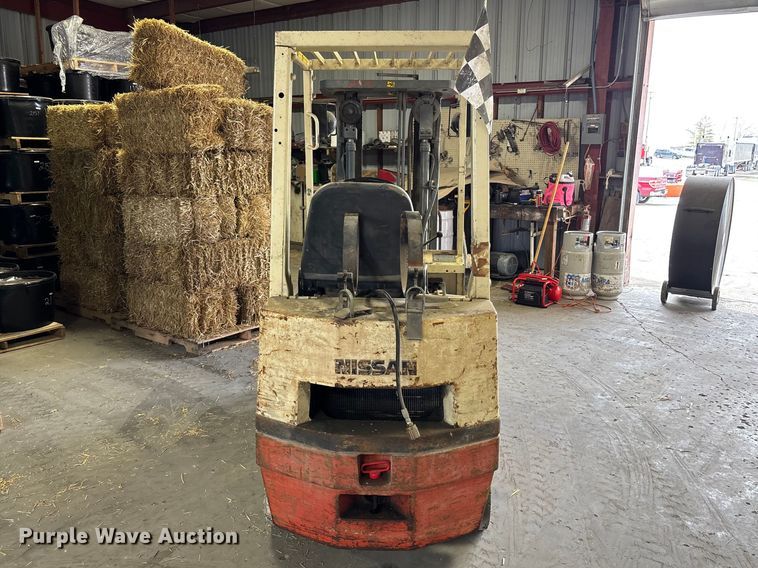 image for item FB3597 Nissan 30 forklift