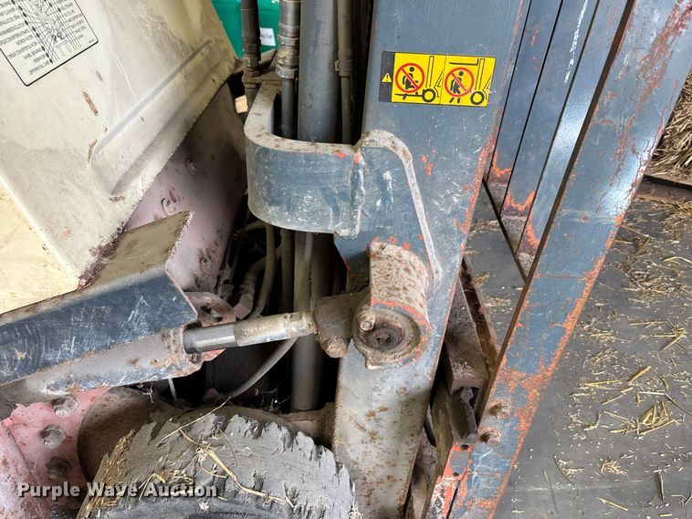 image for item FB3597 Nissan 30 forklift