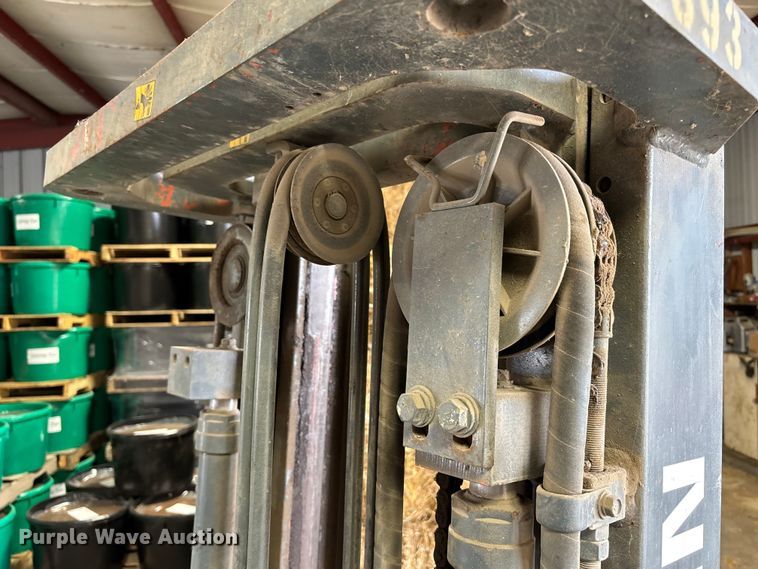 image for item FB3597 Nissan 30 forklift