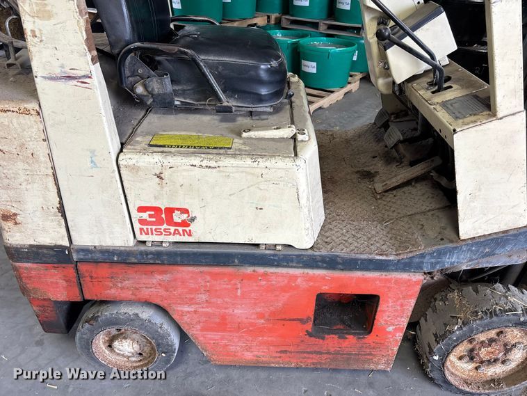 image for item FB3597 Nissan 30 forklift
