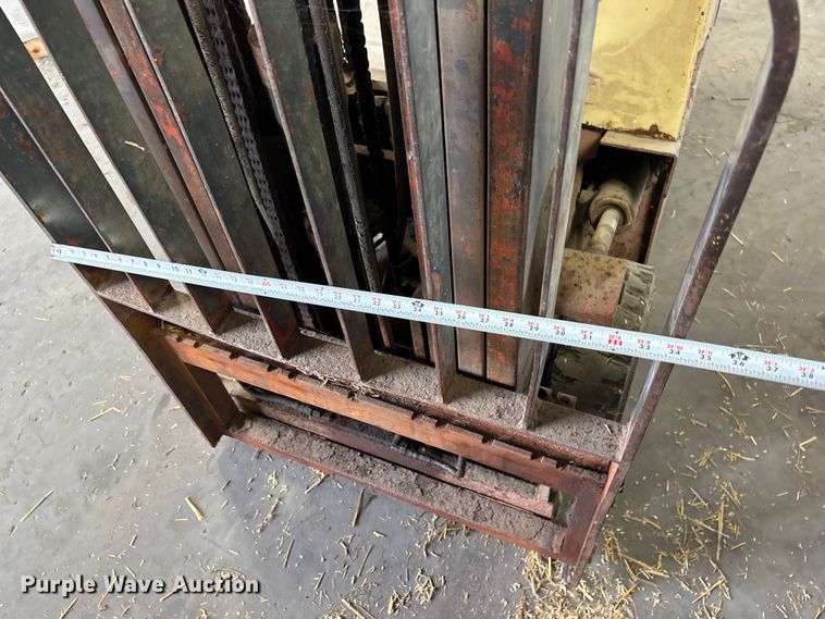 image for item FB3597 Nissan 30 forklift