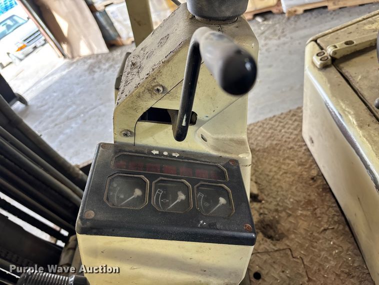 image for item FB3597 Nissan 30 forklift