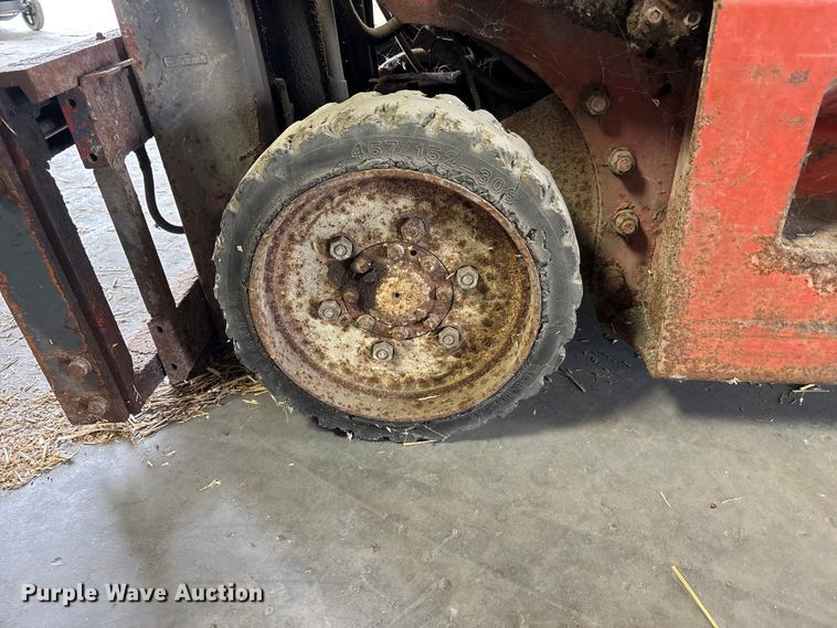 image for item FB3597 Nissan 30 forklift