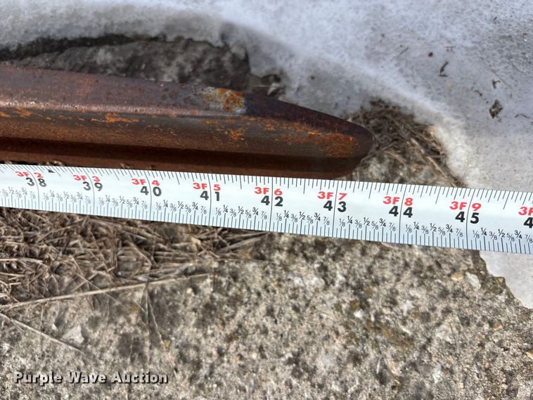 image for item FB3597 Nissan 30 forklift