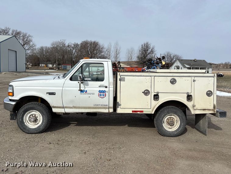 image for item FB3598 1993 Ford F350 XL utility bed pickup truck