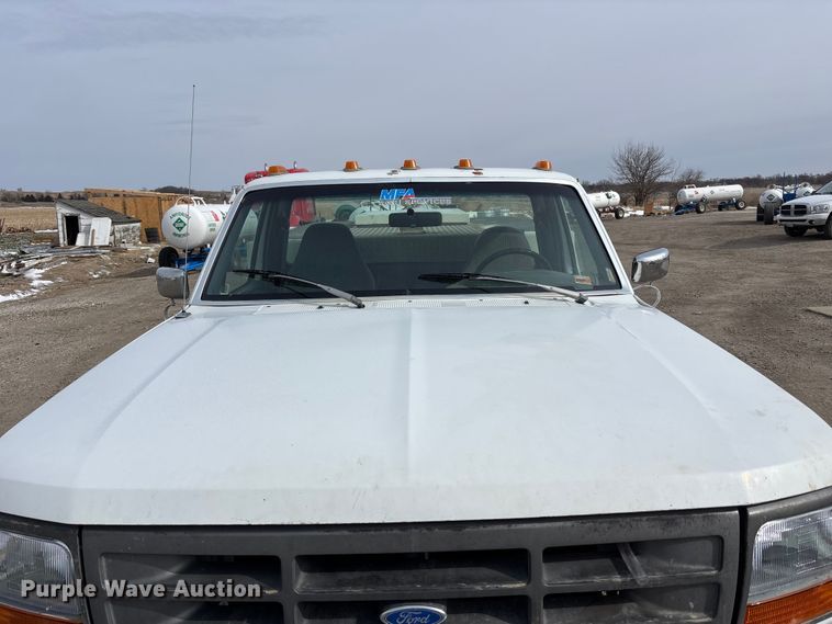 image for item FB3598 1993 Ford F350 XL utility bed pickup truck