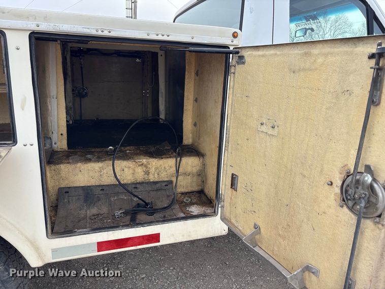 image for item FB3598 1993 Ford F350 XL utility bed pickup truck