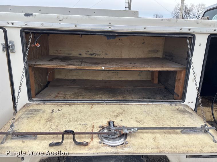 image for item FB3598 1993 Ford F350 XL utility bed pickup truck