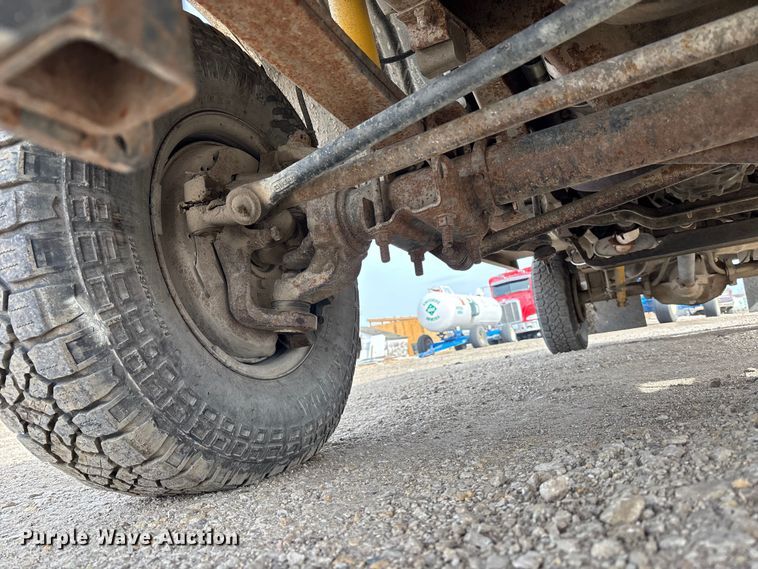 image for item FB3598 1993 Ford F350 XL utility bed pickup truck