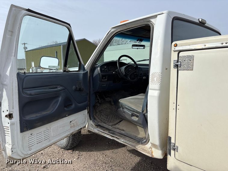 image for item FB3598 1993 Ford F350 XL utility bed pickup truck