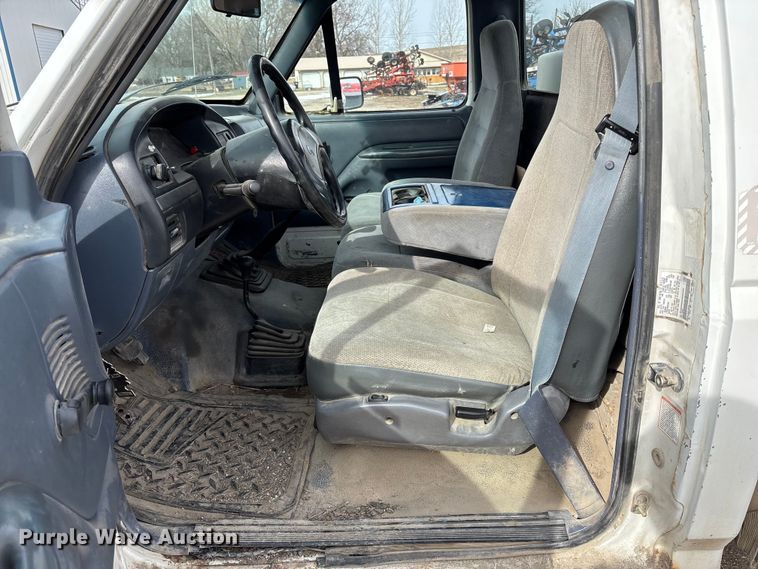 image for item FB3598 1993 Ford F350 XL utility bed pickup truck