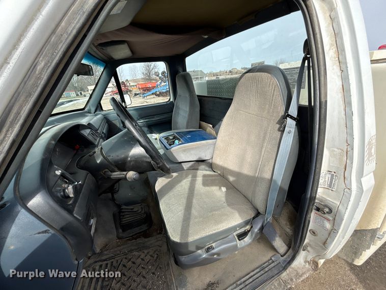 image for item FB3598 1993 Ford F350 XL utility bed pickup truck