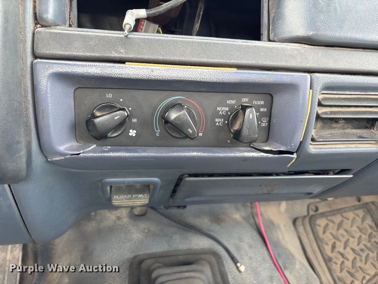 image for item FB3598 1993 Ford F350 XL utility bed pickup truck