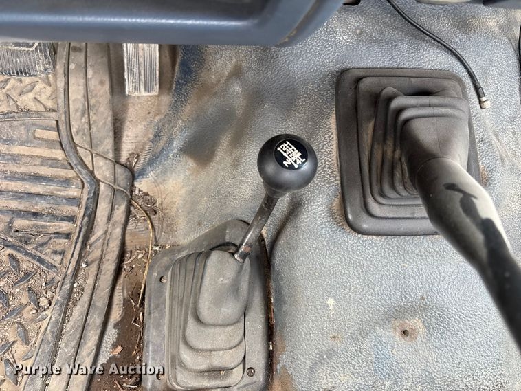 image for item FB3598 1993 Ford F350 XL utility bed pickup truck