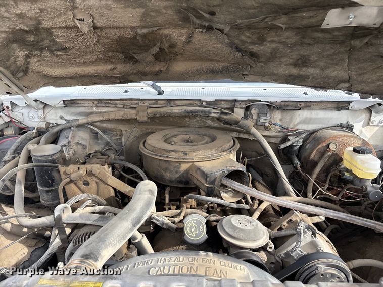 image for item FB3598 1993 Ford F350 XL utility bed pickup truck