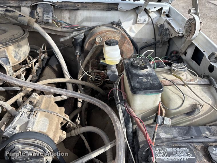 image for item FB3598 1993 Ford F350 XL utility bed pickup truck