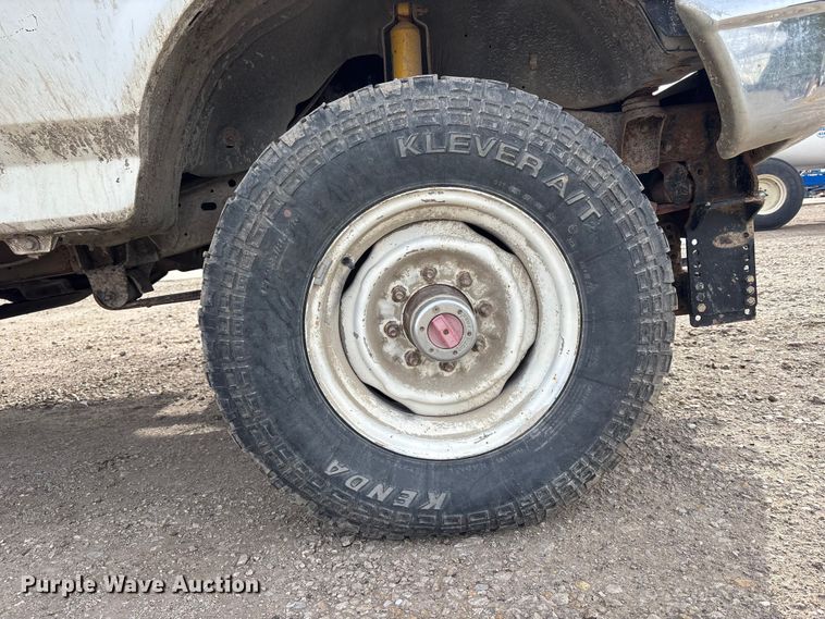 image for item FB3598 1993 Ford F350 XL utility bed pickup truck