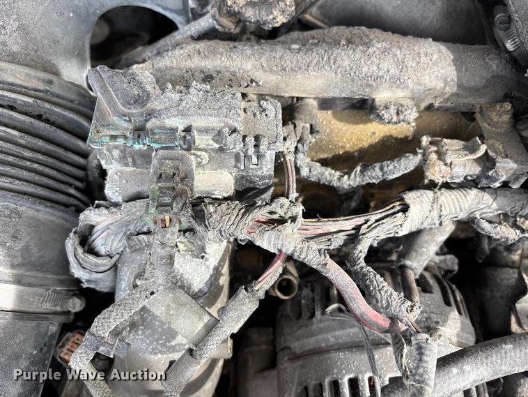 image for item FB3599 2009 Chevrolet Silverado 3500HD pickup truck cab and chassis