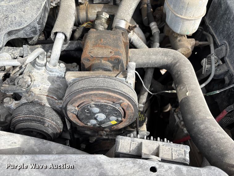 image for item FB3599 2009 Chevrolet Silverado 3500HD pickup truck cab and chassis