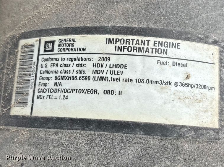 image for item FB3599 2009 Chevrolet Silverado 3500HD pickup truck cab and chassis