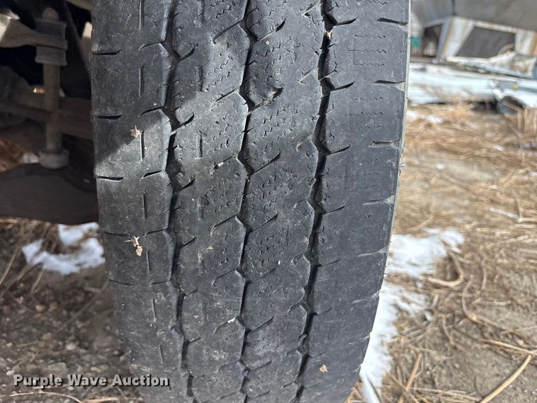 image for item FB3599 2009 Chevrolet Silverado 3500HD pickup truck cab and chassis