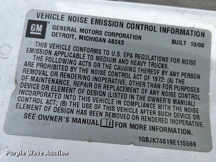 image for item FB3599 2009 Chevrolet Silverado 3500HD pickup truck cab and chassis