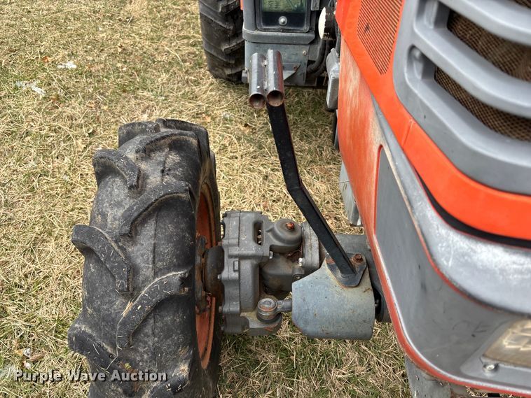 image for item FB3603 2006 Kubota M8200 HFWD tractor