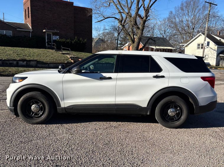 image for item FB3604 2020 Ford Explorer Police SUV