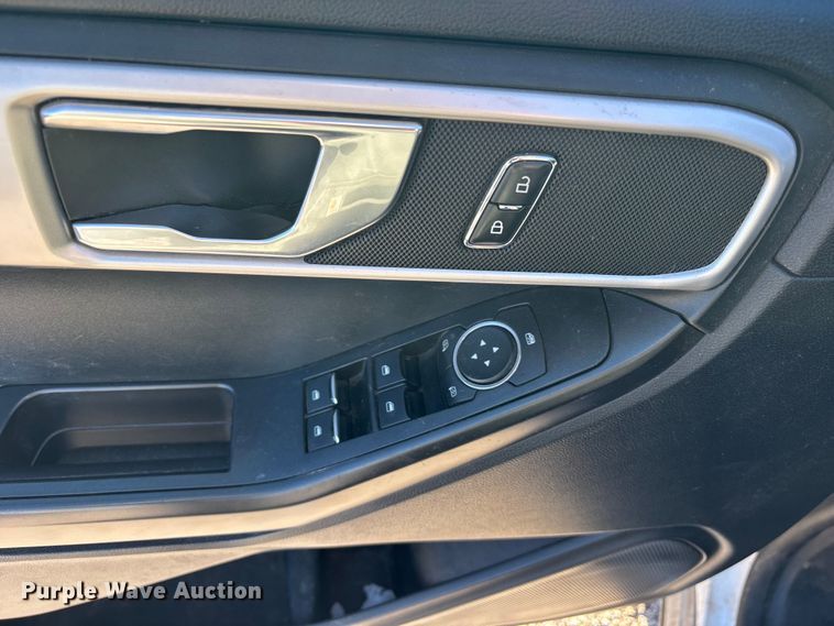 image for item FB3604 2020 Ford Explorer Police SUV